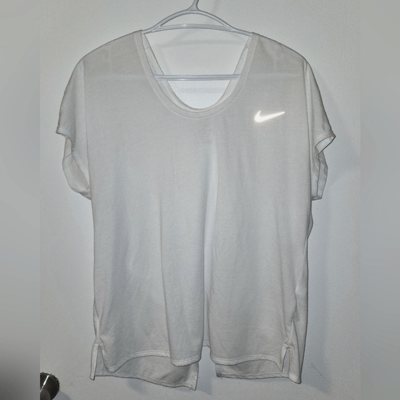 Nike open back XL - Picture 1 of 3